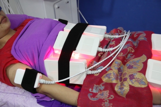 El cuerpo que contornea el laser de Lipo que adelgaza la máquina rápidamente hincha retiro de las celulitis